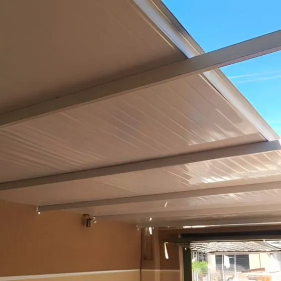 Cobertura de Garagem Sanduíche industrial em Pirassununga SP