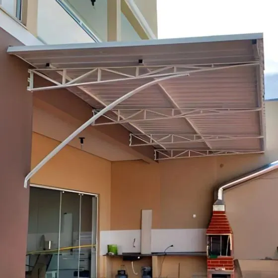 Estrutura metálica para Cobertura de Garagem Sanduíche em Pirassununga SP