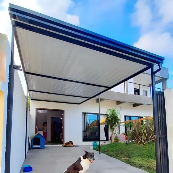 Cobertura de Garagem Sanduíche comercial em Pirassununga SP